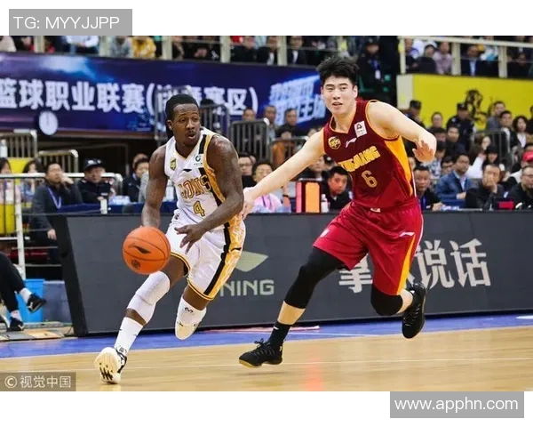 成都篮球队近期状态分析与表现评估探讨